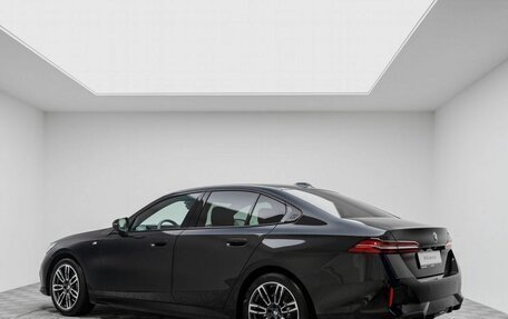 BMW 5 серия, 2025 год, 7 990 000 рублей, 9 фотография