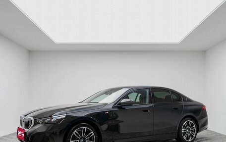 BMW 5 серия, 2025 год, 7 990 000 рублей, 1 фотография