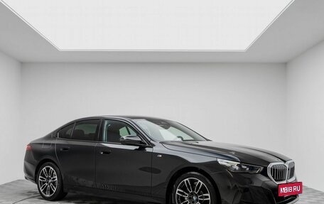 BMW 5 серия, 2025 год, 7 990 000 рублей, 4 фотография