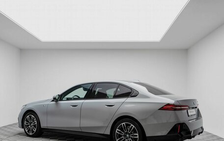 BMW 5 серия, 2025 год, 7 990 000 рублей, 9 фотография