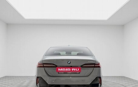 BMW 5 серия, 2025 год, 7 990 000 рублей, 8 фотография