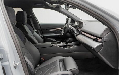 BMW 5 серия, 2025 год, 7 990 000 рублей, 23 фотография