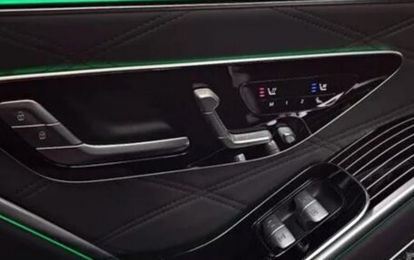 Mercedes-Benz S-Класс, 2024 год, 12 000 000 рублей, 16 фотография