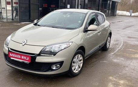 Renault Megane III, 2014 год, 880 000 рублей, 6 фотография