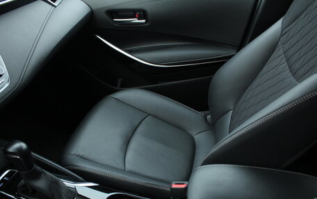 Toyota Corolla, 2021 год, 2 350 000 рублей, 12 фотография