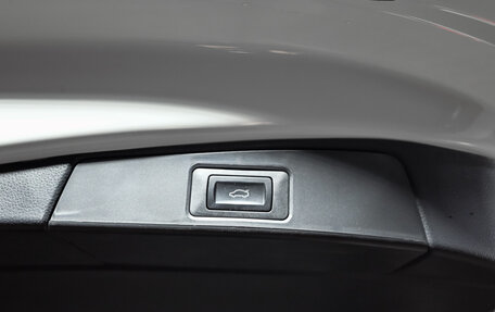 Toyota RAV4, 2025 год, 4 175 000 рублей, 13 фотография