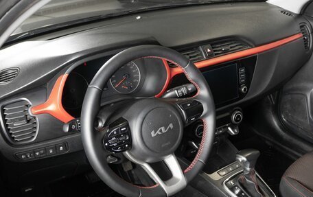 KIA Rio IV, 2021 год, 1 530 000 рублей, 3 фотография