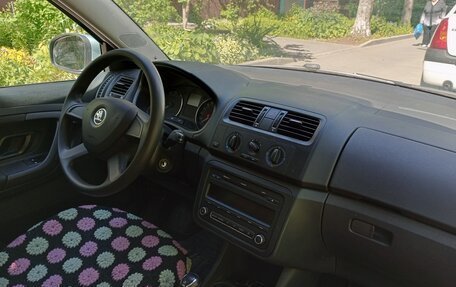 Skoda Fabia II, 2013 год, 750 000 рублей, 6 фотография