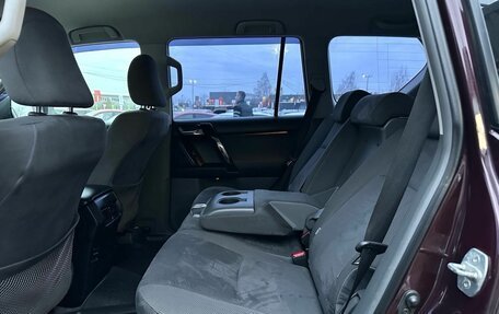 Toyota Land Cruiser Prado 150 рестайлинг 2, 2012 год, 2 819 000 рублей, 38 фотография