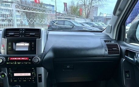 Toyota Land Cruiser Prado 150 рестайлинг 2, 2012 год, 2 819 000 рублей, 34 фотография