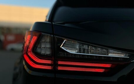 Lexus RX IV рестайлинг, 2019 год, 4 899 000 рублей, 7 фотография