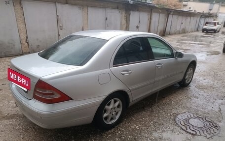 Mercedes-Benz C-Класс, 2003 год, 599 000 рублей, 4 фотография