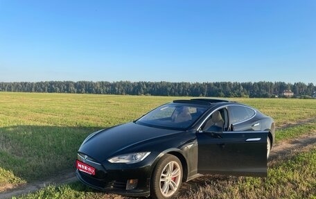 Tesla Model S I, 2013 год, 2 150 000 рублей, 1 фотография