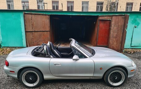 Mazda Roadster III (NC), 2001 год, 1 100 000 рублей, 2 фотография