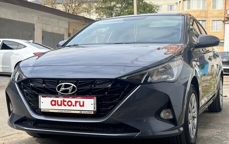 Hyundai Solaris II рестайлинг, 2021 год, 1 620 000 рублей, 1 фотография