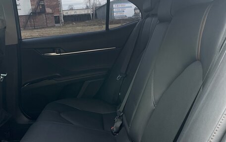 Toyota Camry, 2019 год, 3 000 000 рублей, 7 фотография