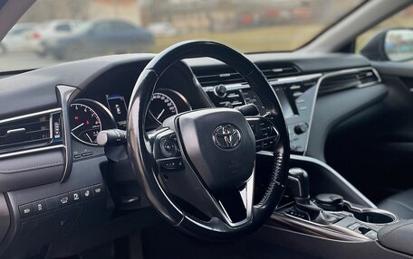 Toyota Camry, 2019 год, 3 000 000 рублей, 6 фотография