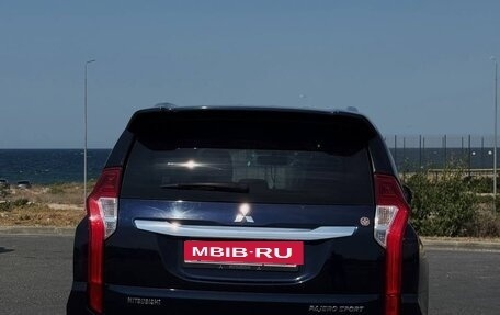 Mitsubishi Pajero Sport III рестайлинг, 2016 год, 2 650 000 рублей, 6 фотография