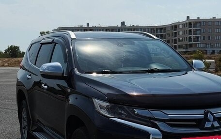 Mitsubishi Pajero Sport III рестайлинг, 2016 год, 2 650 000 рублей, 2 фотография