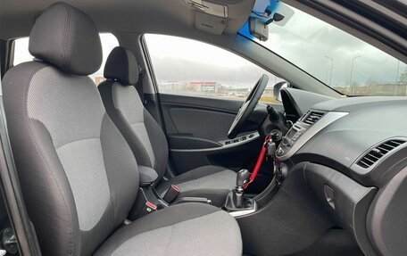 Hyundai Solaris II рестайлинг, 2013 год, 797 000 рублей, 16 фотография