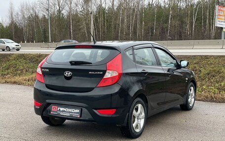 Hyundai Solaris II рестайлинг, 2013 год, 797 000 рублей, 24 фотография