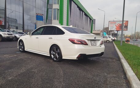 Toyota Crown, 2019 год, 2 855 555 рублей, 3 фотография