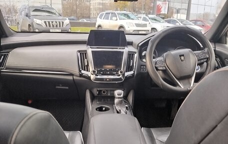 Toyota Crown, 2019 год, 2 855 555 рублей, 6 фотография