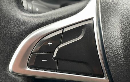 Renault Sandero II рестайлинг, 2019 год, 1 047 000 рублей, 8 фотография