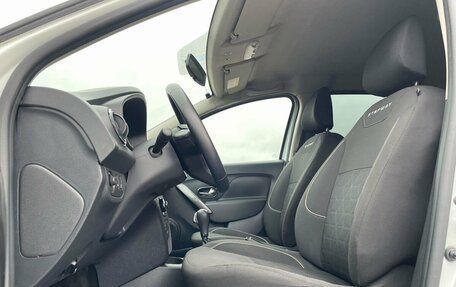 Renault Sandero II рестайлинг, 2019 год, 1 047 000 рублей, 18 фотография