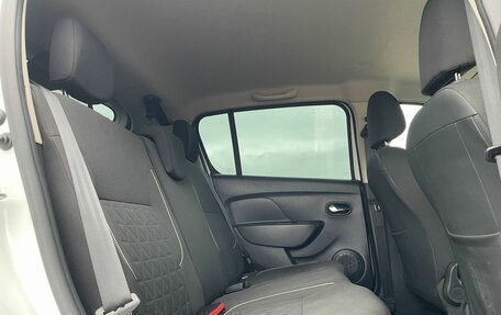 Renault Sandero II рестайлинг, 2019 год, 1 047 000 рублей, 21 фотография