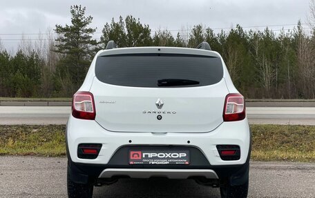 Renault Sandero II рестайлинг, 2019 год, 1 047 000 рублей, 31 фотография