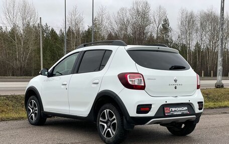 Renault Sandero II рестайлинг, 2019 год, 1 047 000 рублей, 33 фотография