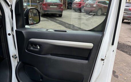 Peugeot Traveller I, 2021 год, 3 500 000 рублей, 16 фотография