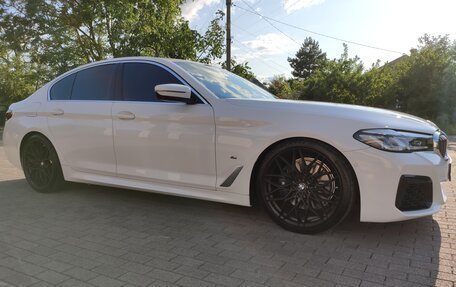 BMW 5 серия, 2021 год, 5 999 999 рублей, 21 фотография