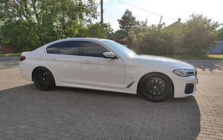 BMW 5 серия, 2021 год, 5 999 999 рублей, 24 фотография