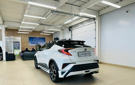 Toyota C-HR I рестайлинг, 2017 год, 2 429 000 рублей, 4 фотография