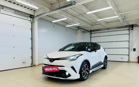 Toyota C-HR I рестайлинг, 2017 год, 2 429 000 рублей, 2 фотография