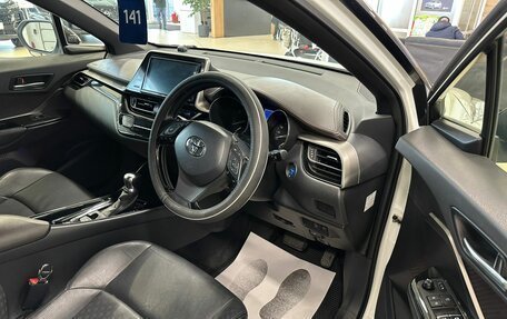 Toyota C-HR I рестайлинг, 2017 год, 2 429 000 рублей, 10 фотография