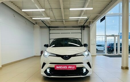 Toyota C-HR I рестайлинг, 2017 год, 2 429 000 рублей, 9 фотография