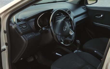 KIA Rio III рестайлинг, 2014 год, 1 000 000 рублей, 12 фотография