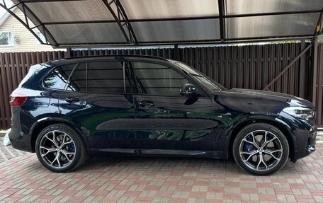 BMW X5, 2019 год, 7 000 000 рублей, 2 фотография