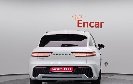 Genesis GV70, 2023 год, 4 230 000 рублей, 2 фотография