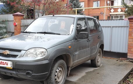 Chevrolet Niva I рестайлинг, 2009 год, 550 000 рублей, 3 фотография