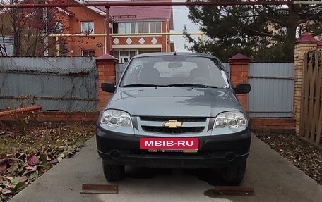 Chevrolet Niva I рестайлинг, 2009 год, 550 000 рублей, 2 фотография