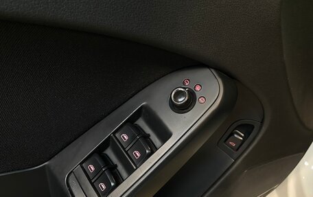 Audi A4, 2010 год, 800 000 рублей, 16 фотография