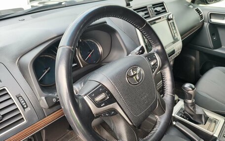 Toyota Land Cruiser Prado 150 рестайлинг 2, 2018 год, 5 699 000 рублей, 13 фотография