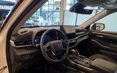 Toyota Highlander, 2025 год, 6 300 000 рублей, 16 фотография