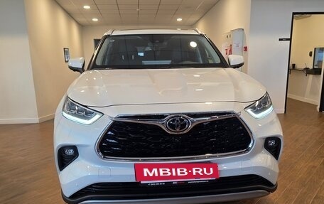 Toyota Highlander, 2025 год, 6 300 000 рублей, 6 фотография
