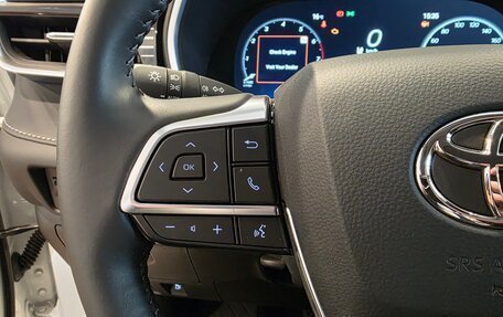 Toyota Highlander, 2025 год, 6 300 000 рублей, 21 фотография