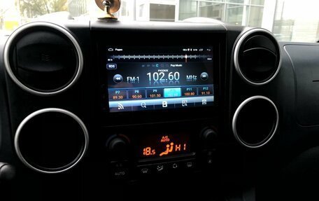 Peugeot Partner II рестайлинг 2, 2009 год, 585 000 рублей, 13 фотография